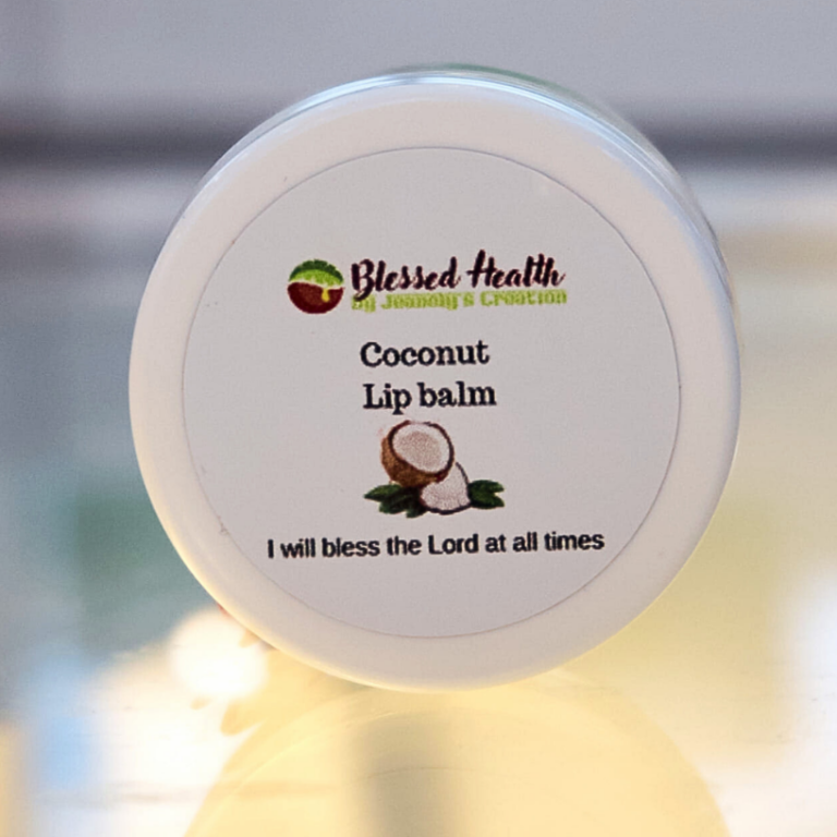 Natural coconut lip balm Curaçao local product