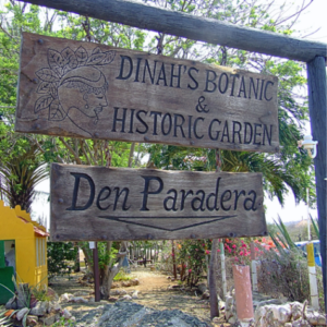 Den Paradera Botanical Garden Road sign