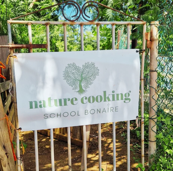Nature cooking school entrance